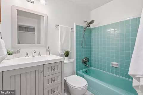 Bath - 8110 Carrick Ln, Springfield, VA 22151 photo 2 of 2