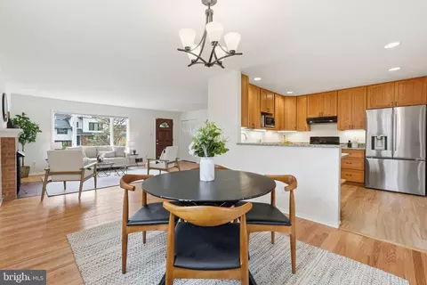 Dining - 8110 Carrick Ln, Springfield, VA 22151 photo 1 of 2
