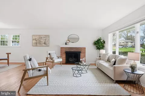 Living - 8110 Carrick Ln, Springfield, VA 22151 photo 1 of 7