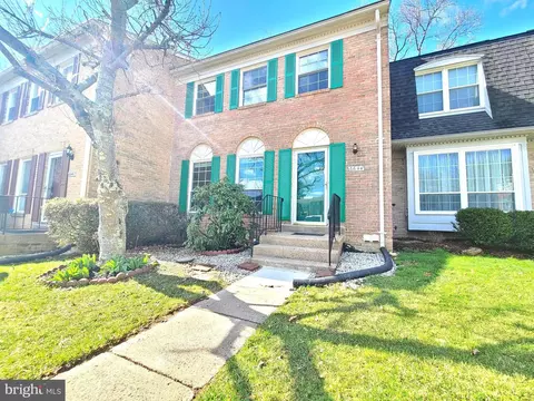 6644 Green Ash Dr, Springfield, VA 22152