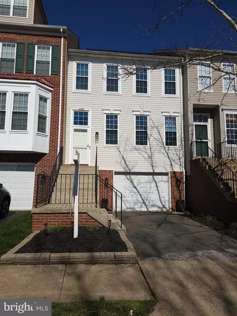 14706 Deer Lake Ct, Centreville, VA 20120