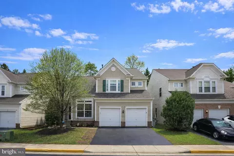 2448 Leyland Ridge Rd, Herndon, VA 20171