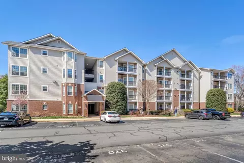 1600 Spring Gate Dr #2412, Mclean, VA 22102