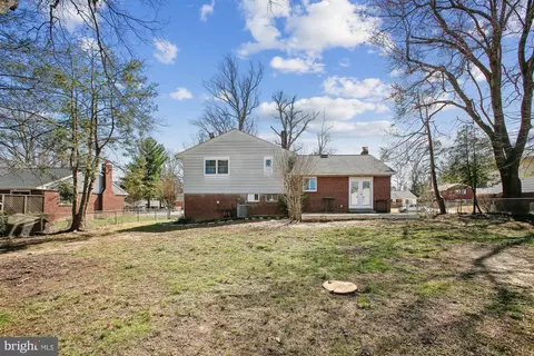 Exterior - 7318 Chatham St, Springfield, VA 22151 photo 6 of 9