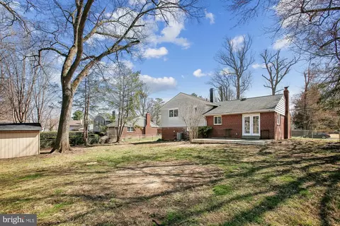 Exterior - 7318 Chatham St, Springfield, VA 22151 photo 3 of 9