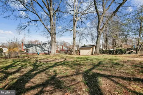 Exterior - 7318 Chatham St, Springfield, VA 22151 photo 8 of 9