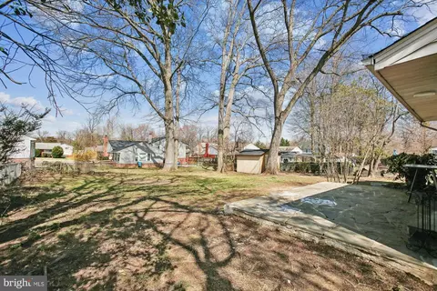 Exterior - 7318 Chatham St, Springfield, VA 22151 photo 7 of 9