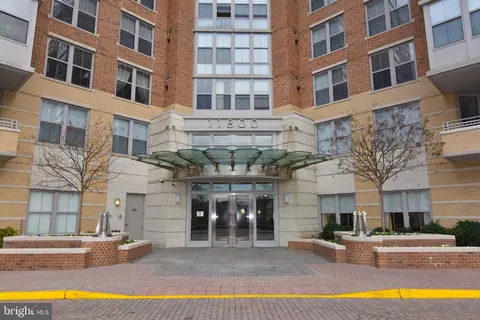 11800 Sunset Hills Rd #823, Reston, VA 20190