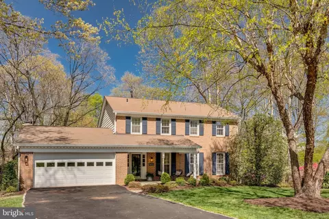 9810 Vertain Ct, Fairfax, VA 22032
