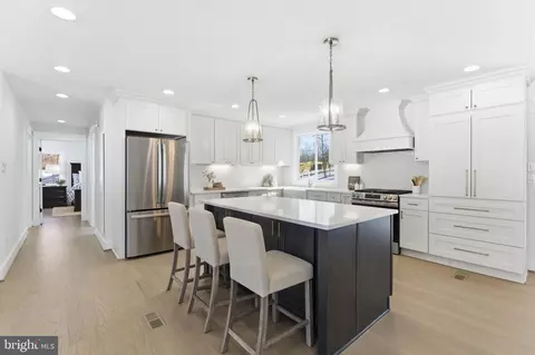 Other - 8615 Kerry Ln, Springfield, VA 22152 photo 6 of 19