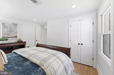 Bedroom - 8615 Kerry Ln, Springfield, VA 22152 photo 6 of 7
