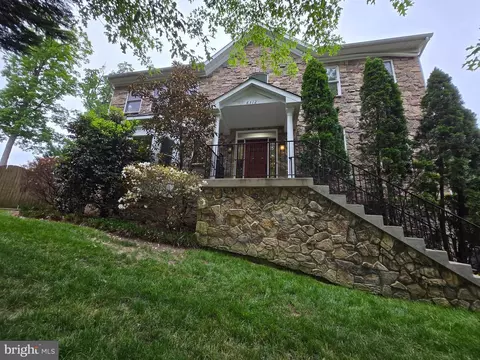6312 Maryview St, Alexandria, VA 22310
