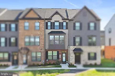 14008 Airfoil Rd, Herndon, VA 20171