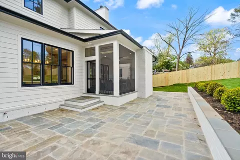 Exterior - 5850 Upton St, Mclean, VA 22101 photo 12 of 15