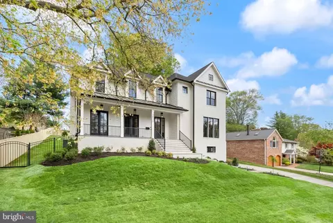 Exterior - 5850 Upton St, Mclean, VA 22101 photo 3 of 15