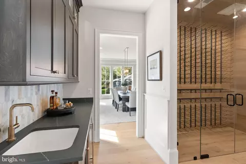 Entry Way - 5850 Upton St, Mclean, VA 22101 photo 6 of 18