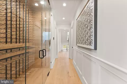 Entry Way - 5850 Upton St, Mclean, VA 22101 photo 7 of 18