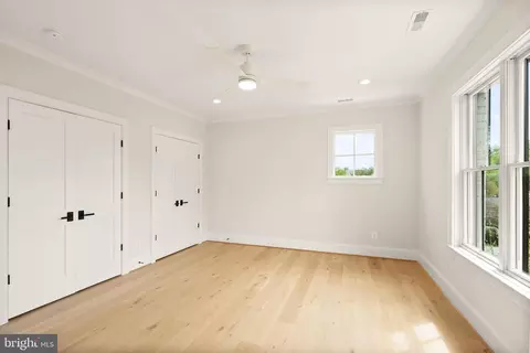 Bedroom - 5850 Upton St, Mclean, VA 22101 photo 7 of 10