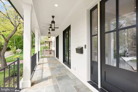 Exterior - 5850 Upton St, Mclean, VA 22101 photo 7 of 15
