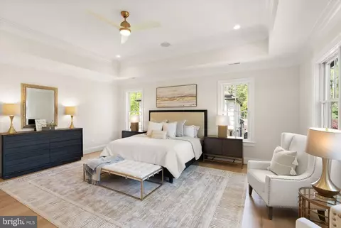 Bedroom - 5850 Upton St, Mclean, VA 22101 photo 3 of 10