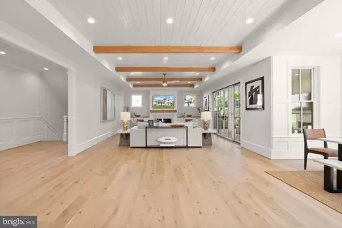 Living - 5850 Upton St, Mclean, VA 22101 photo 4 of 6