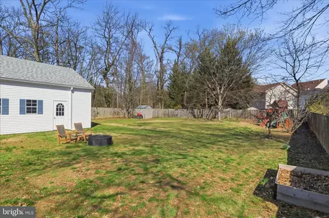 Exterior - 6436 Burwell St, Springfield, VA 22150 photo 5 of 6