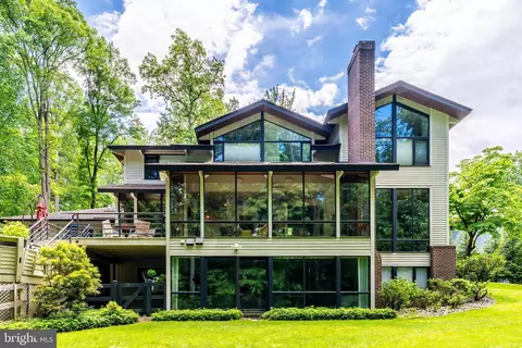 8620 Polk St, Mclean, VA 22102