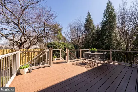 Exterior - 6190 Adeline Ct, Mclean, VA 22101 photo 2 of 8