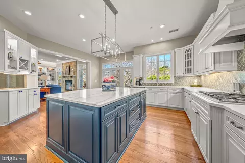 Kitchen - 6190 Adeline Ct, Mclean, VA 22101 photo 5 of 6