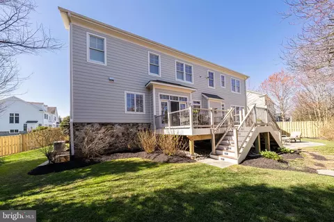 Exterior - 6190 Adeline Ct, Mclean, VA 22101 photo 7 of 8