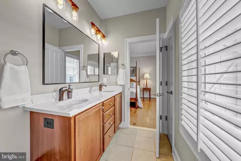 Bath - 6190 Adeline Ct, Mclean, VA 22101 photo 6 of 7