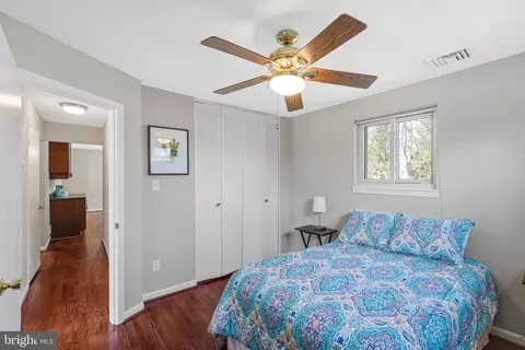 Bedroom - 8806 Cromwell Dr, Springfield, VA 22151 photo 2 of 6