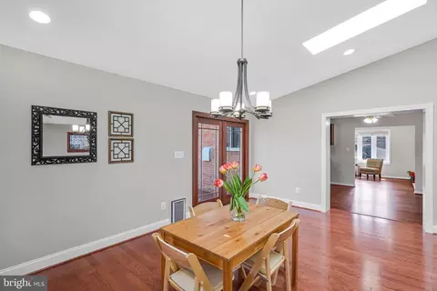 Dining - 8806 Cromwell Dr, Springfield, VA 22151 photo 1 of 1