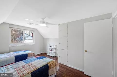Bedroom - 8806 Cromwell Dr, Springfield, VA 22151 photo 6 of 6