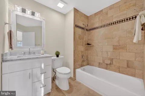 Bath - 9012 A Old Dominion Dr, Mclean, VA 22102 photo 7 of 7