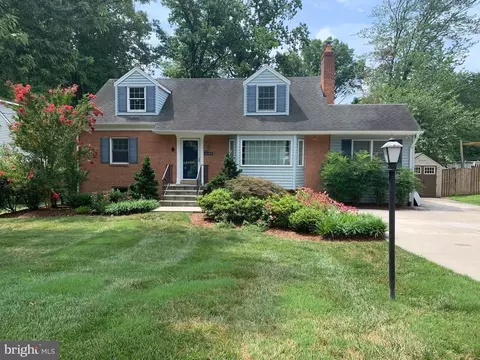 2503 Cavendish Dr, Alexandria, VA 22308