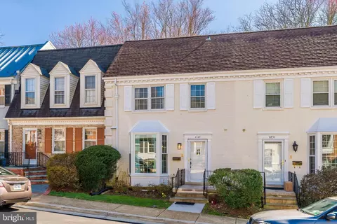 6749 Towne Lane Rd, Mclean, VA 22101