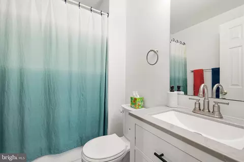 4357 Cub Run Rd, Chantilly, VA 20151 photo 23