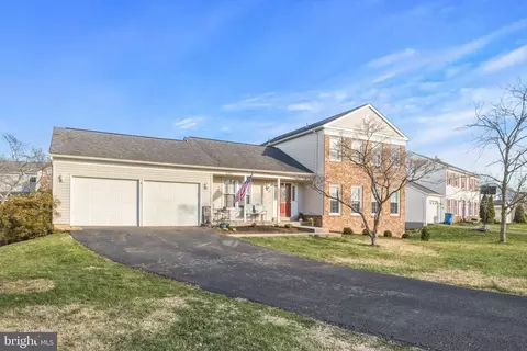 4357 Cub Run Rd, Chantilly, VA 20151 photo 2