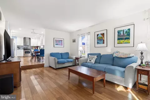 4357 Cub Run Rd, Chantilly, VA 20151 photo 13