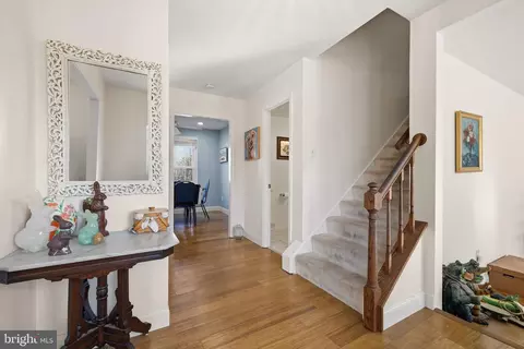 4357 Cub Run Rd, Chantilly, VA 20151 photo 5