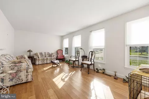 4357 Cub Run Rd, Chantilly, VA 20151 photo 6