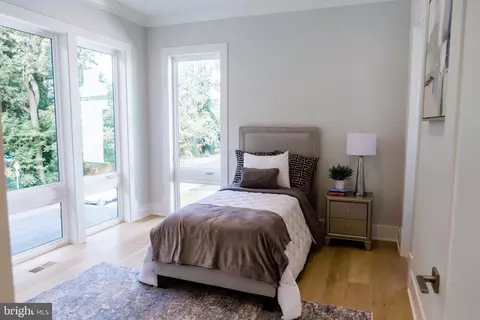 Bedroom - 1101 Clover Dr, Mclean, VA 22101 photo 3 of 6