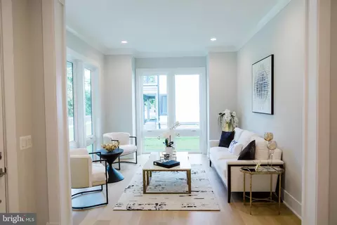 Living - 1101 Clover Dr, Mclean, VA 22101 photo 1 of 2