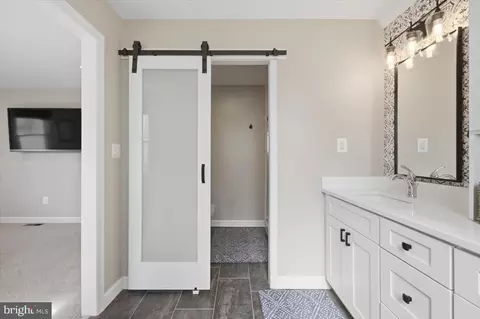 Bath - 7300 Reservation Dr, Springfield, VA 22153 photo 2 of 4