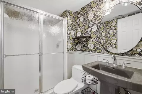 Bath - 7300 Reservation Dr, Springfield, VA 22153 photo 4 of 4