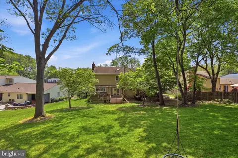 Exterior - 5208 Ruffner Woods Ct, Burke, VA 22015 photo 7 of 7