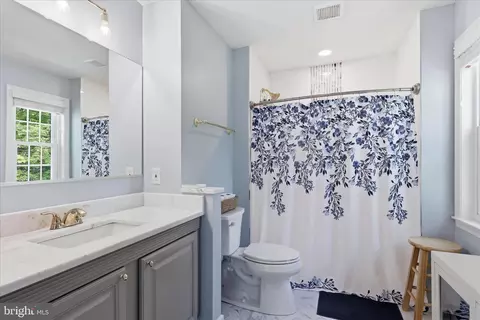 Bath - 5208 Ruffner Woods Ct, Burke, VA 22015 photo 1 of 2