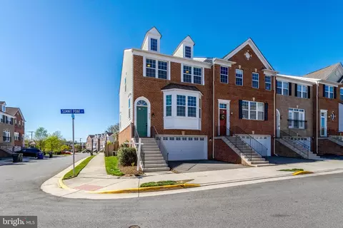 6267 Summit Point Ct, Alexandria, VA 22310