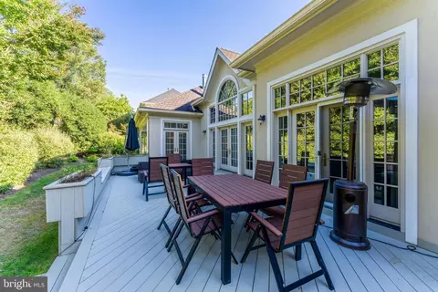 Exterior - 7405 Old Maple Sq, Mclean, VA 22102 photo 8 of 14